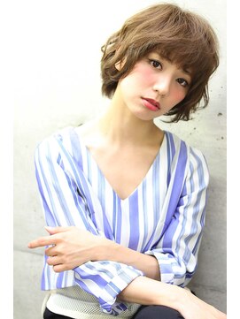 アトレ コウベ(Attrait KOBE) ラフ・無造作・ショート