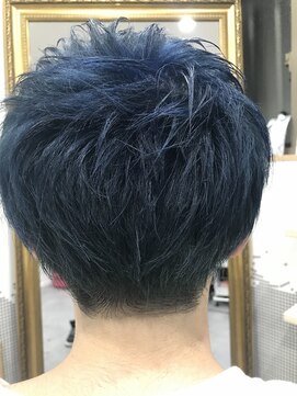 プルス ウルトラ(PLUS ULTRA) ツーブロマッシュ