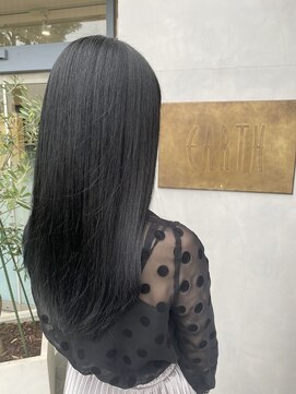 アース 春日部店(HAIR&MAKE EARTH) うるツヤセンターパートストレート
