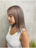 切りっぱなしミディアム×ホワイトベージュ