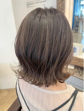 コワファースト 大分(COIFF1RST) アッシュベージュカラー