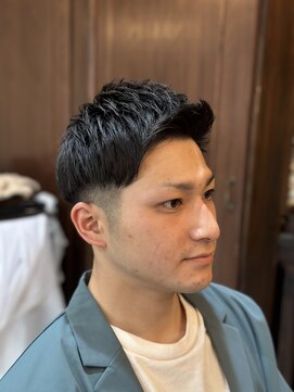 ヘアー ビジン(Hair Bijin) 刈り上げアップバングショート