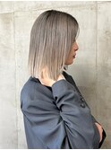 マチルダボブ　グレージュカラー