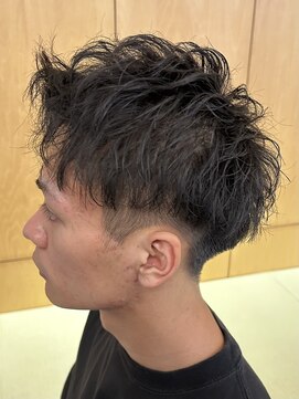 ニアウ 伊勢崎連取店(Niau) メンズマッシュパーマツイストスパイラルパーマ波巻きパーマ