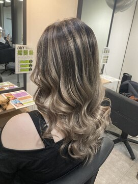 ラフ 難波店(LAFF) #黒髪#ボブルフ#ネビージュ#小顔#ワンレン