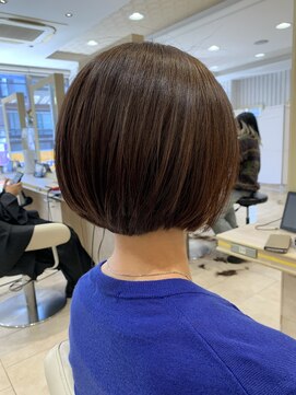 アッシュ 仙川店(Ash) 40代50代60代 クセ毛でもまとまるボブ