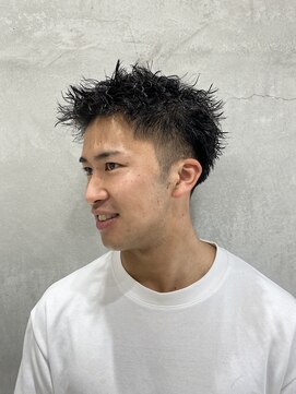 ウシワカマルエムティードット 富士宮店(USHIWAKAMARU MT.) ツイストパーマ