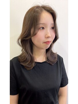 シェノン 西梅田(CHAINON) 韓国ヘア、くびれヘア、レイヤーカット、オリーブベージュ＊