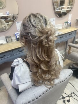 プーペ(pupe) ハーフアップ