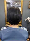 ショートボブ×ブルーブラック