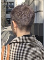 アタッカ(atacca)&nbsp;ベリーショート　シルバーベージュ　ブリーチ　ハイトーン