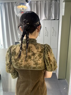 リラス 博多(rilas) カチモリ タイトヘア ブルーブラック 美髪