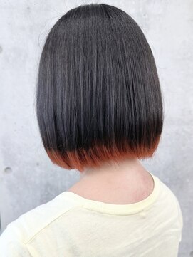 モリオ(morio) =裾カラー大人ボブオレンジベージュ切りっぱなしボブ30代40代