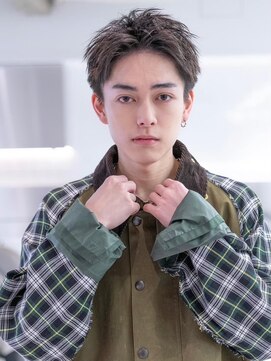 ケアリー 練馬(Carelly) ツイストパーマ七三オールバックマッシュウルフスリークショート