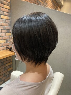 レーヴ(Reve) ステップボーンカット