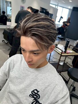 メンズサロン キング 心斎橋店(Men’s salon K!ng) メンズカット/ブリーチ/ニュアンスパーマ/メンズハイライト/眉毛