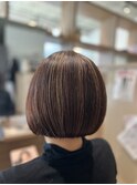 ボブ×白髪ぼかしハイライト