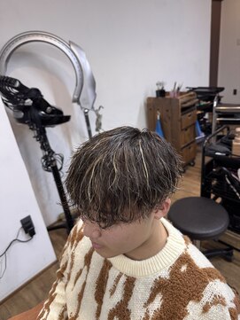 ココアンドワオ(COCO&WOW!) 波巻きパーマ/ハイライト/ツーブロック