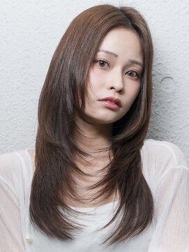 イリ 梅田(ili) レイヤーカット/ブリーチなし/ココアブラウン/髪質改善