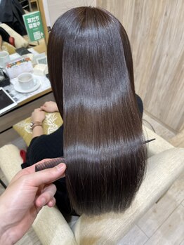 ステラ(Stellar)の写真/最新の髪質改善と毛髪理論に基づいた技術×厳選された薬剤を取り揃え、最高峰の技術で美髪をご提供します！