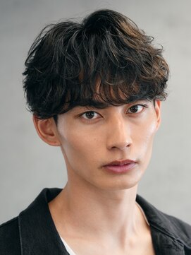 バイフィフス 原宿/表参道(by fifth) 緩め波巻きスパイラルパーマシャドウパーマメンズセンターパート