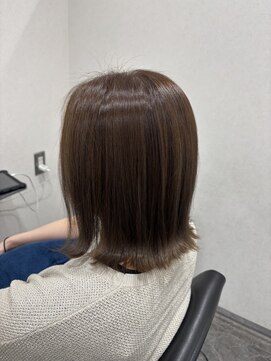 セカンド(Second) Second   ×　外ハネスタイル