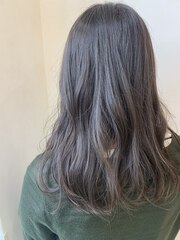 復活ブラウン系カラーで秋になじむスタイル/ツヤ髪/透明感カラー