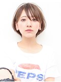 耳掛けショートボブ