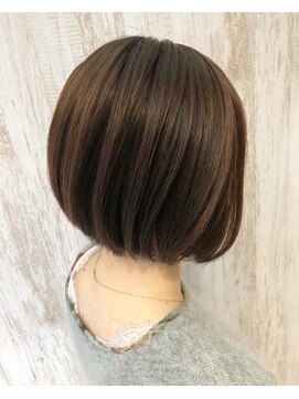 ゼルレーヴ(ZELE reve) ハイライト×ショートボブ