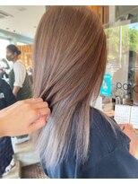 ヘアラウンジ アングゥ(hair lounge ungu) 艶っぽシルバーカラー