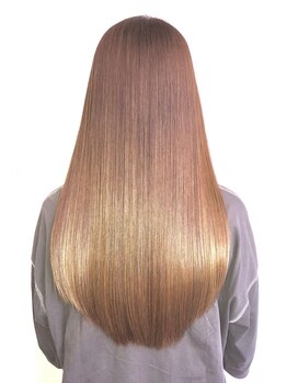 アリス(ALICE)の写真/当店のストレートは、酸性・中性・アルカリ性の全てを使い、お客様の髪質に合わせ、ツヤ髪を作ります！