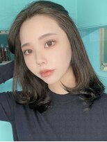 ティファニー(Tiffany) ナチュラルな大人ミディアムスタイル