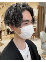 テトラ バイ ネオリーブ 横浜西口店(tetra by neolive)&nbsp;横浜★縦落ちセンターパートのツイスパ