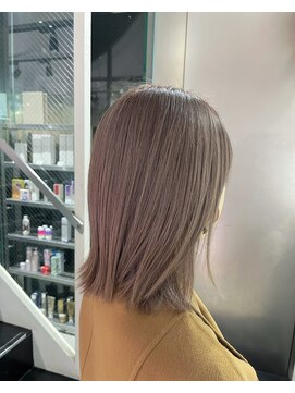 シェリ ヘアデザイン(CHERIE hair design) 福岡 ブリーチ ベージュ グレージュ ダブルカラー ハイライト