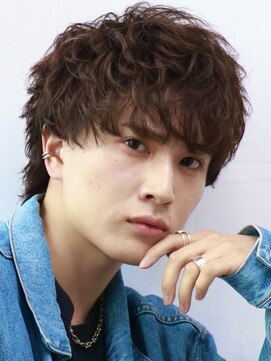 オーシャントーキョー 大阪(OCEAN TOKYO) 韓国ヘアカルマパーマコンマバングセンターパート黒髪ウルフ