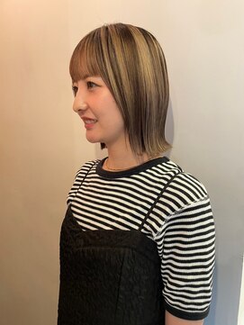 ルーム(Loom.) デザインカラーコントラストハイライト切りっぱなしボブ