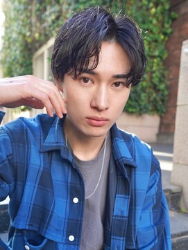 ニコ トウキョウ ロジック(nico TOKYO Logic) センターパートニュアンスパーマフェザーパーマ