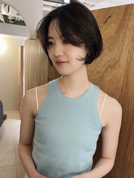 ユー(yew) レイヤーボブ/ボブ/顔周りレイヤー/ミニボブ