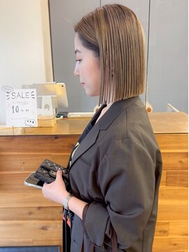 シロ(siro) 【8.ショート×ブリーチ・ダブルカラー】メンズカットも人気◎