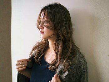 ピズム(PISM)の写真/透明感と艶感が叶う“イルミナカラー”で、あなたのなりたいカラーを叶えます！色持ちも◎【PISM 銀座】