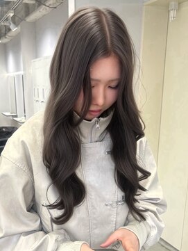 ロイオブジゼル(roi of GiseL) ブリーチ ダブルカラー ハイトーン グレージュ 透明感カラー