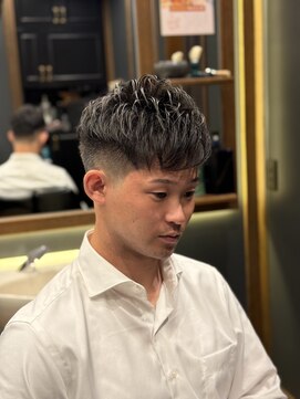 銀座 シノ 本店(shino) 【理容室】メンズ 刈り上げ ビジネス