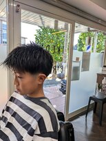 イケダノバーバー(IKEDAnoBARBER) キッズ・ツーブロック。