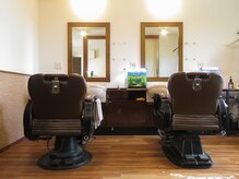 ヘアーメイクダンディ(HAIR MAKE DANDY)の雰囲気(清潔感のある2席のみのプライベート空間)