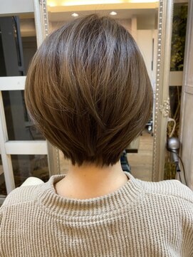 ハグエヴェック(HUG AVEC) ハンサムショート