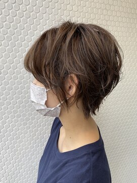 エル(EL by green) 《tomi》ショートボブ×グレージュ