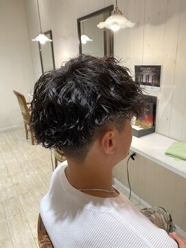 ハシゴ(hasigo.) 波巻きパーマ　大阪メンズパーマ