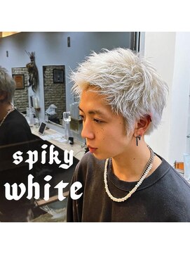 リン(Lin.) スパイキーショートホワイトカラー