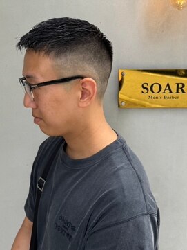 ソアー 新大阪(SOAR) ベリーショートアップバング刈上げフェードスタイル【新大阪】