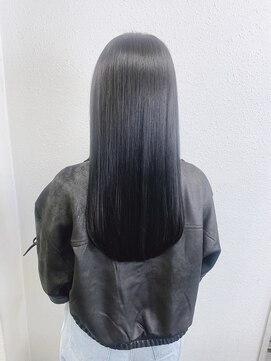 ジェナ(Jena) つやつやブルーブラック